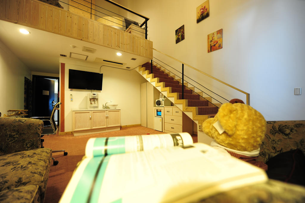 Cheonan Metro Tourist Hotel Quarto foto