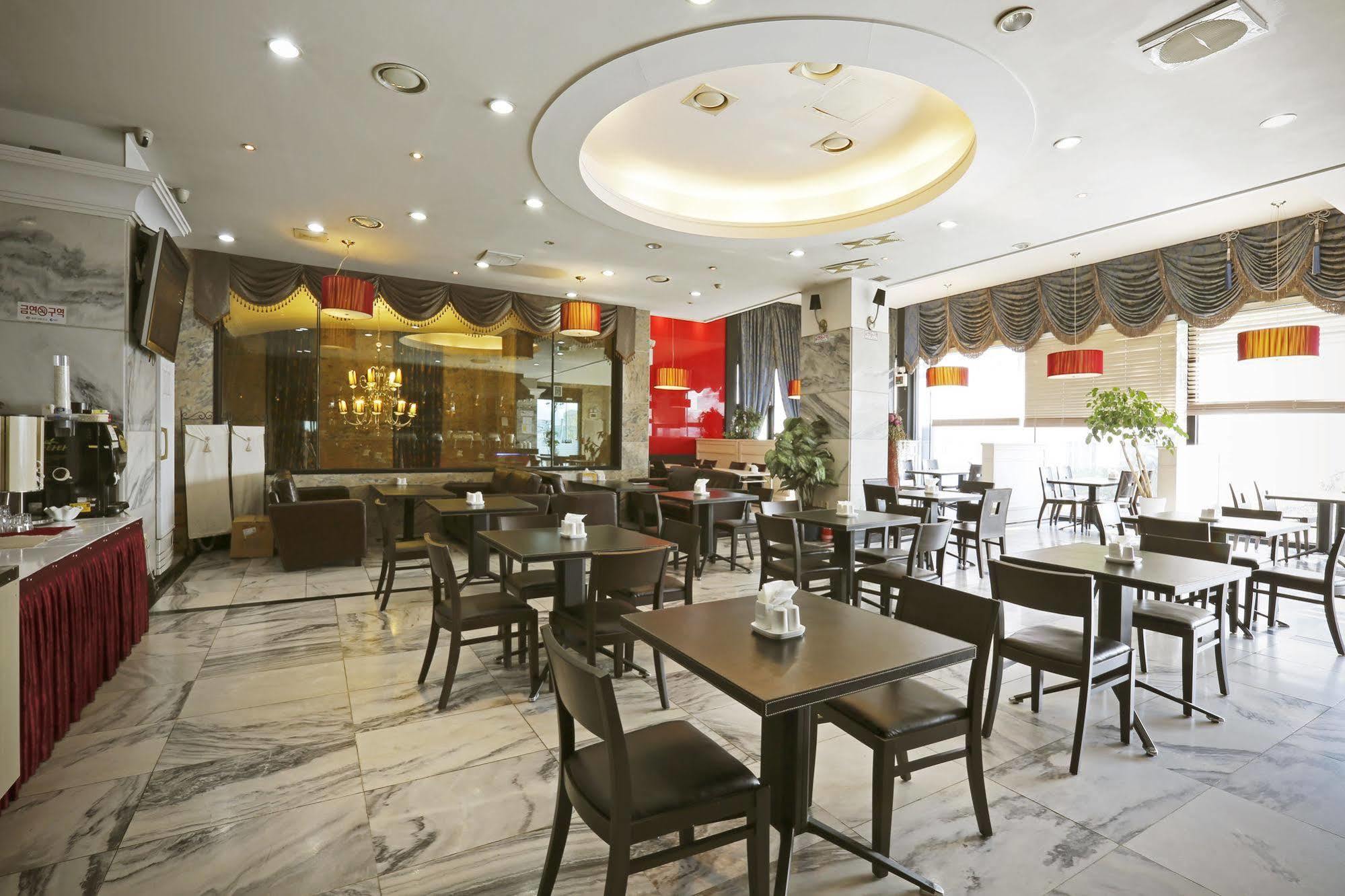 Cheonan Metro Tourist Hotel Exterior foto